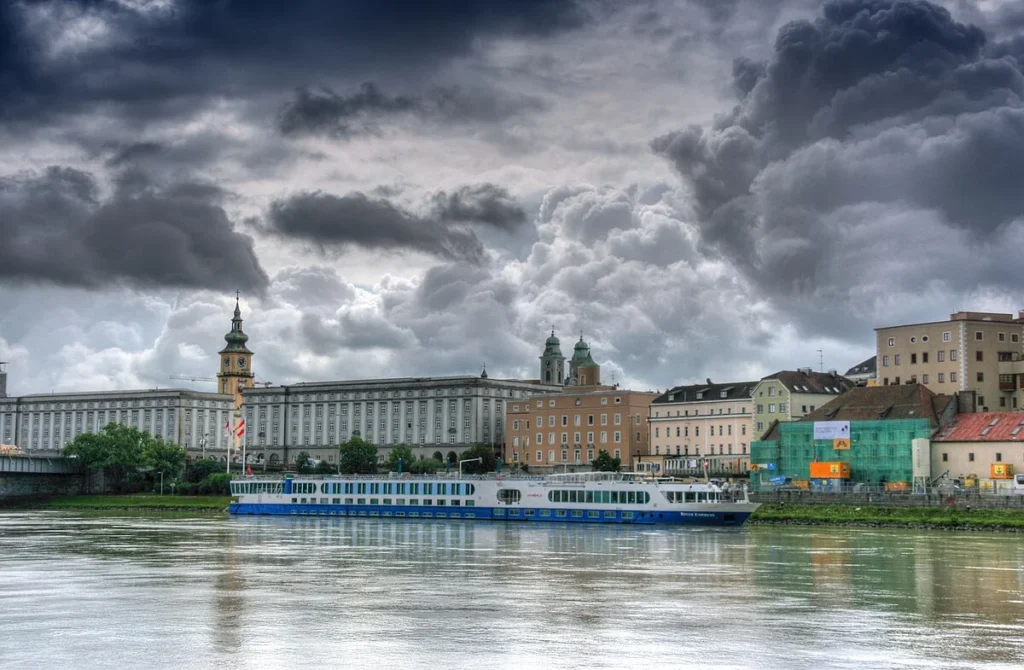 Scenic Danube River promenade and skyline in Linz, Austria — popular tourist spot