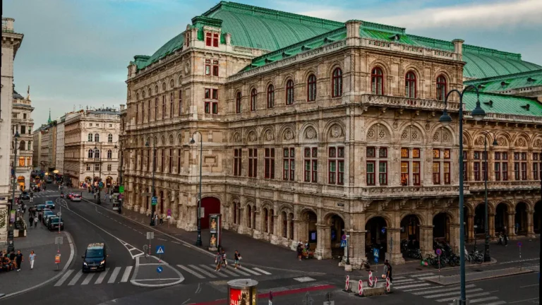 A street in Vienna having some of the best hotels to stay in Vienna all over the year